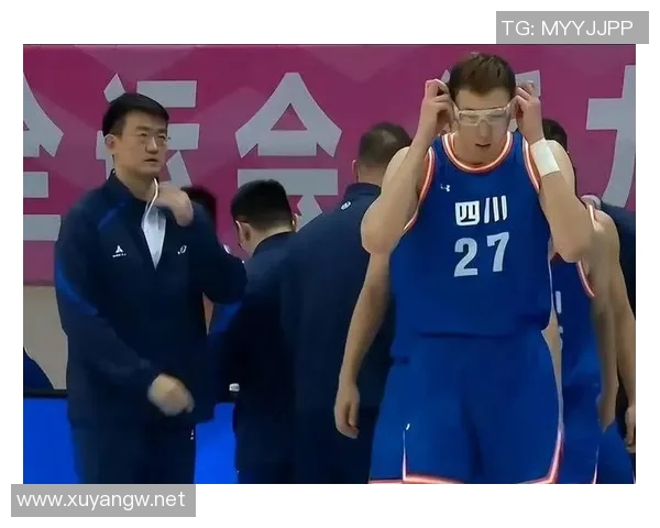 周琦两战砍52分28板，四川全运会豪取两连胜，连续隔人暴扣太炸了！